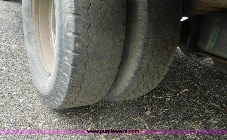 image for item K8226 2008 Ford F350 Super Duty service truck