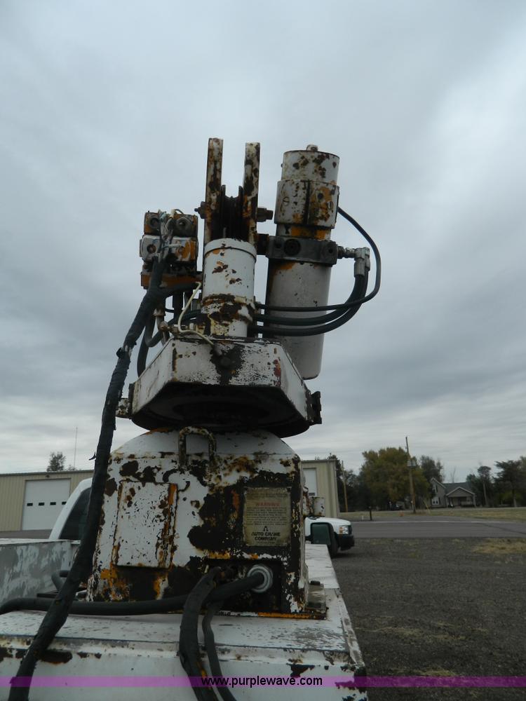 image for item K8226 2008 Ford F350 Super Duty service truck