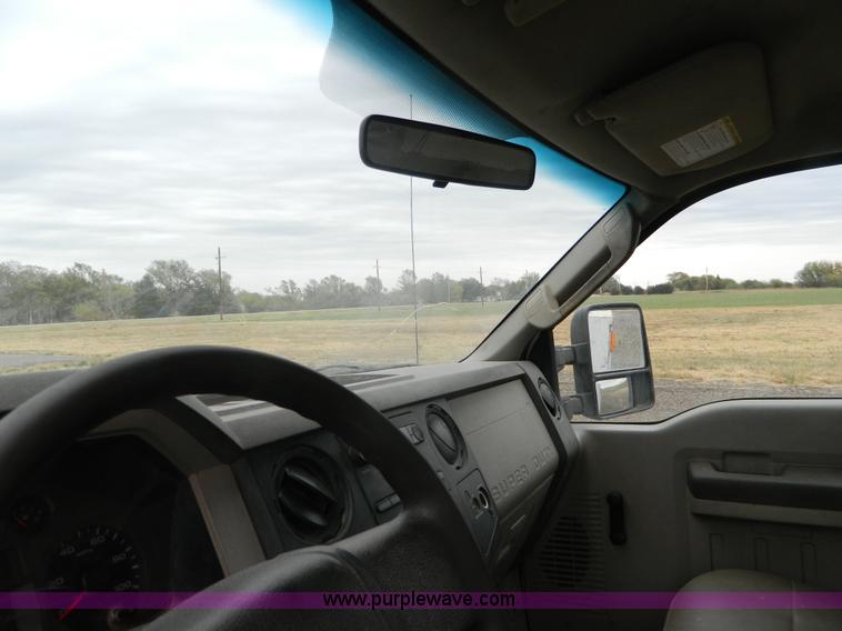 image for item K8226 2008 Ford F350 Super Duty service truck