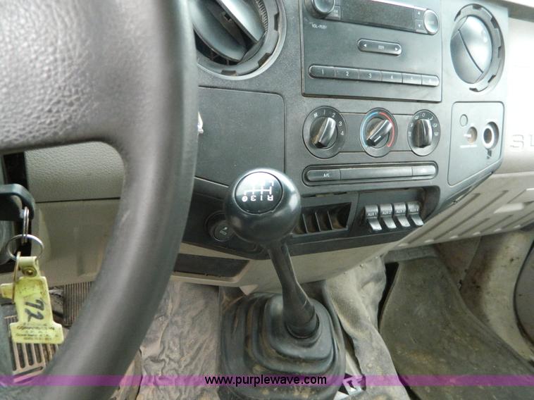 image for item K8226 2008 Ford F350 Super Duty service truck