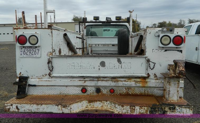 image for item K8227 2006 Ford F350 Super Duty utility truck