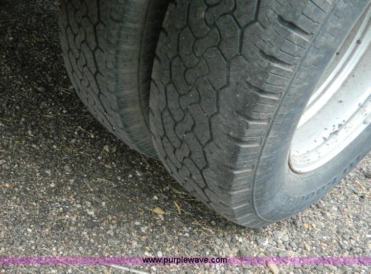 image for item K8227 2006 Ford F350 Super Duty utility truck