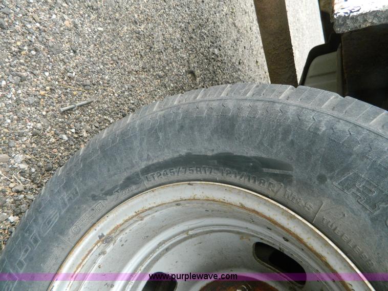 image for item K8227 2006 Ford F350 Super Duty utility truck