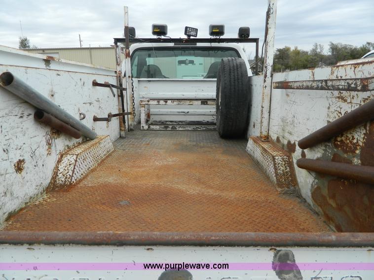 image for item K8227 2006 Ford F350 Super Duty utility truck