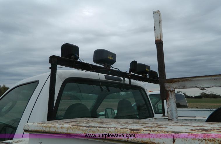 image for item K8227 2006 Ford F350 Super Duty utility truck