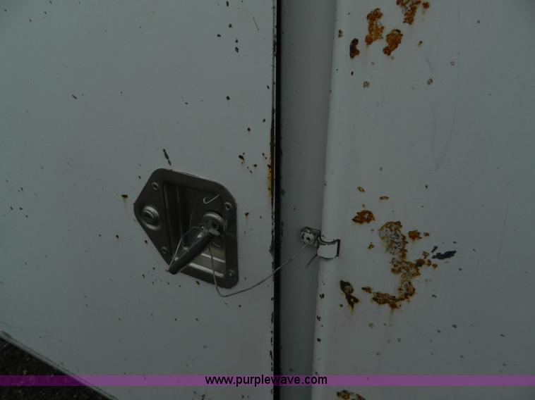 image for item K8227 2006 Ford F350 Super Duty utility truck