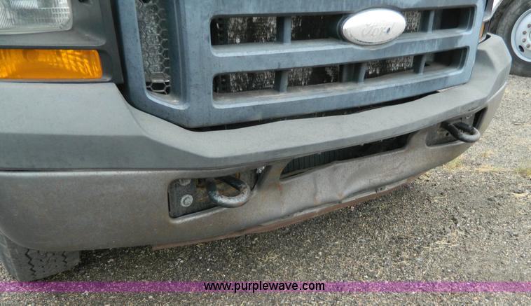 image for item K8227 2006 Ford F350 Super Duty utility truck