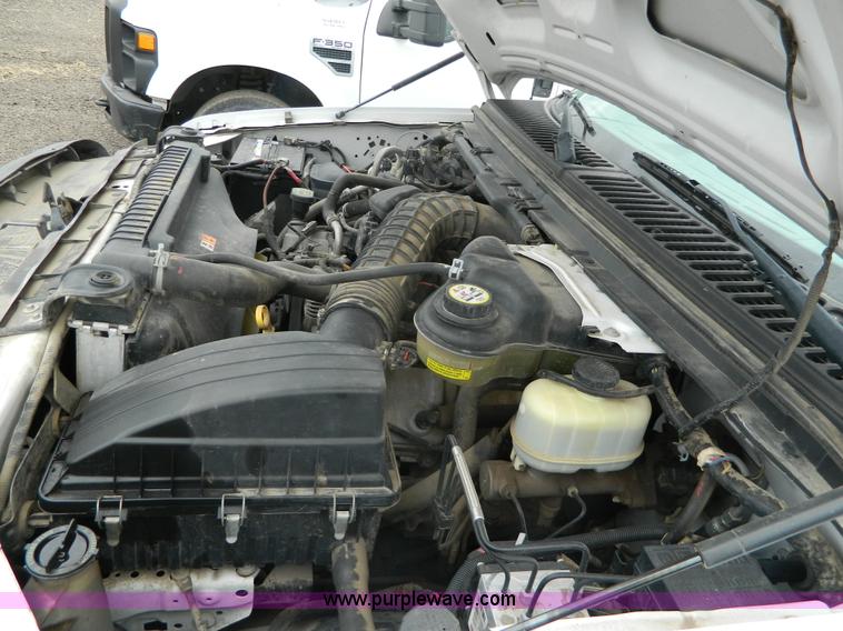 image for item K8227 2006 Ford F350 Super Duty utility truck