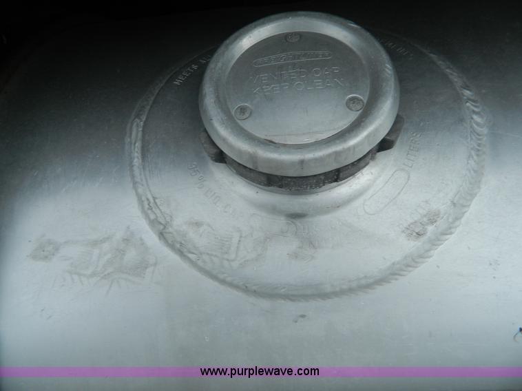 image for item K8228 1989 Freightliner FLD semi truck