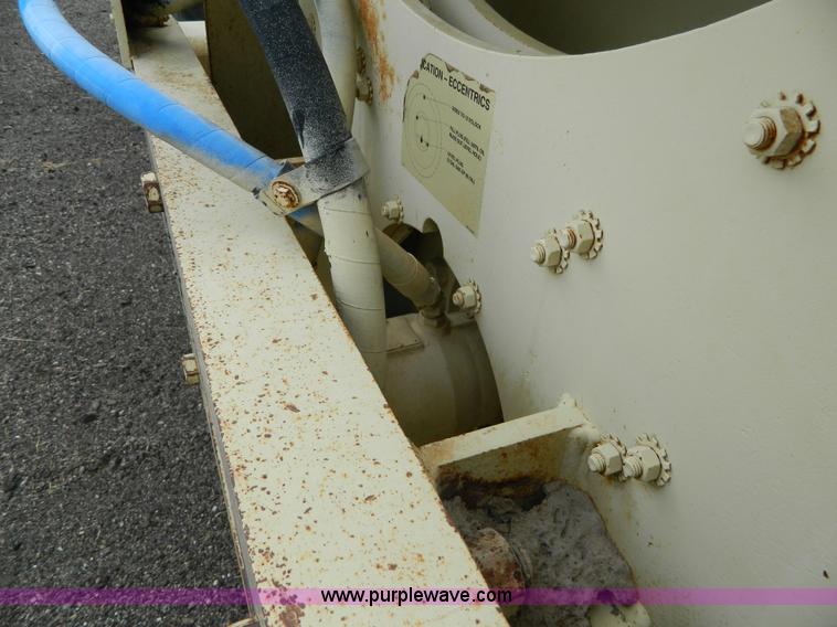 image for item K8229 1989 Ingersoll Rand SD150F single drum vibratory compactor