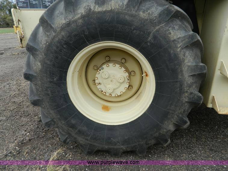 image for item K8229 1989 Ingersoll Rand SD150F single drum vibratory compactor