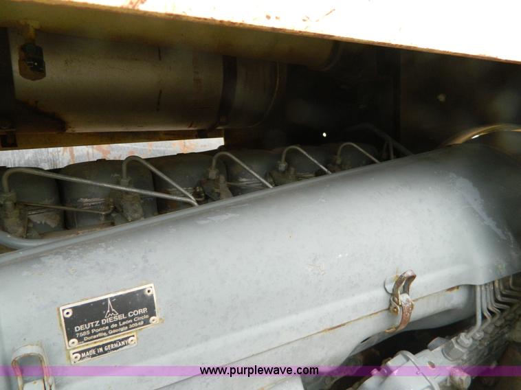 image for item K8229 1989 Ingersoll Rand SD150F single drum vibratory compactor