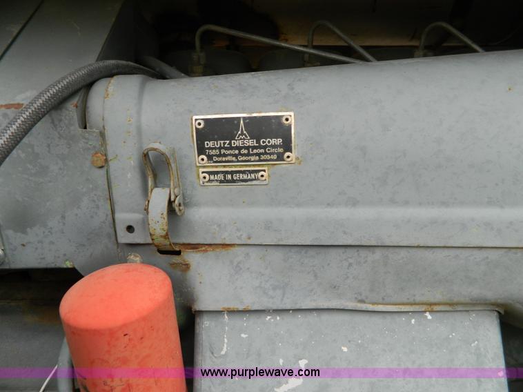 image for item K8229 1989 Ingersoll Rand SD150F single drum vibratory compactor
