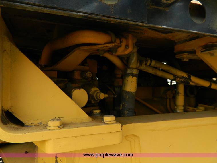 image for item K8230 1985 Komatsu WA450 wheel loader