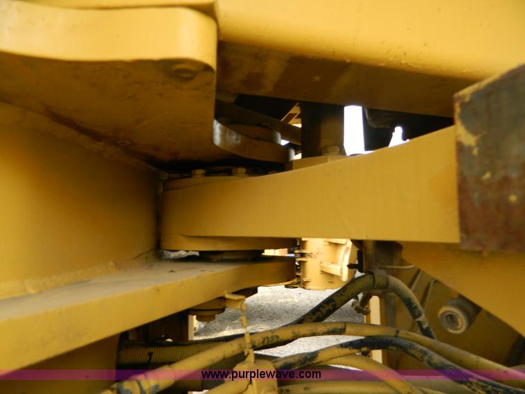 image for item K8230 1985 Komatsu WA450 wheel loader
