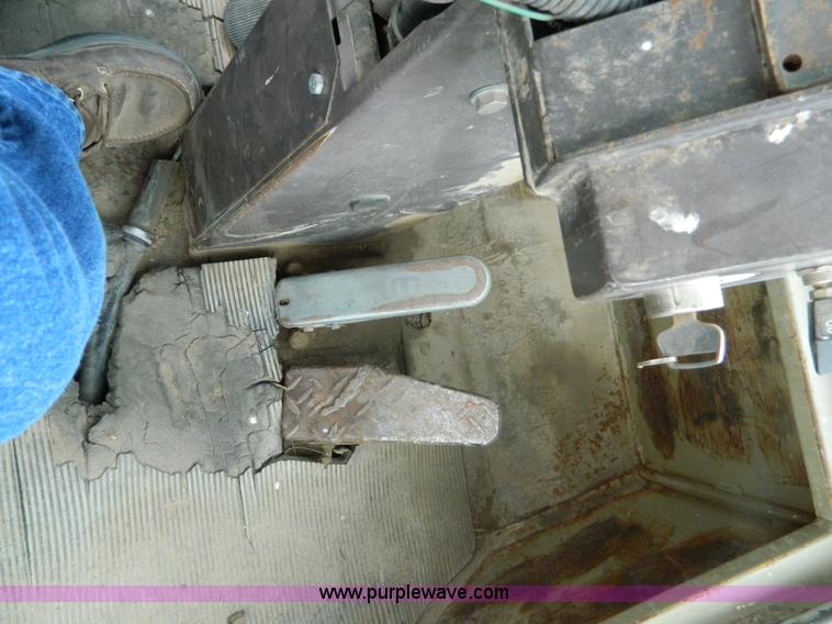 image for item K8230 1985 Komatsu WA450 wheel loader