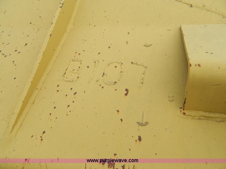 image for item K8230 1985 Komatsu WA450 wheel loader