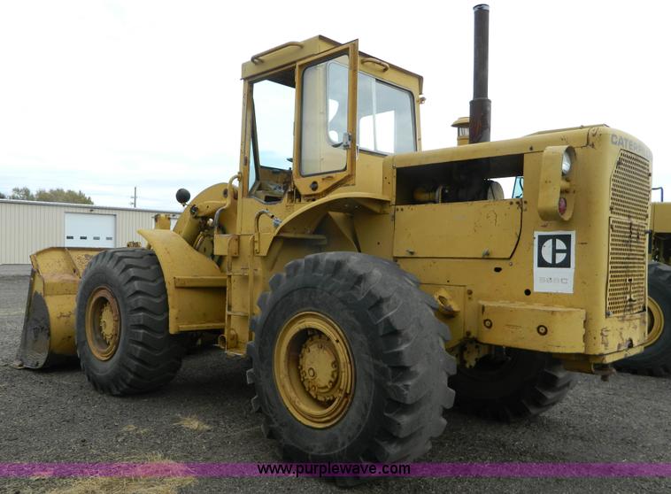 image for item K8231 1977 Caterpillar 966C wheel loader