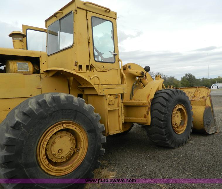 image for item K8231 1977 Caterpillar 966C wheel loader