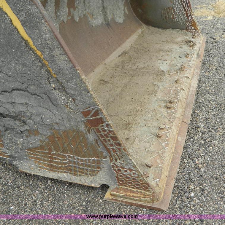 image for item K8231 1977 Caterpillar 966C wheel loader