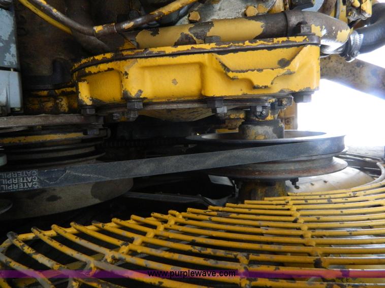 image for item K8231 1977 Caterpillar 966C wheel loader