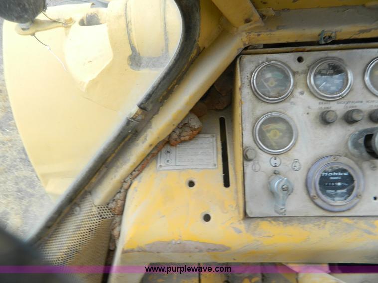 image for item K8232 1979 Caterpillar 950 wheel loader
