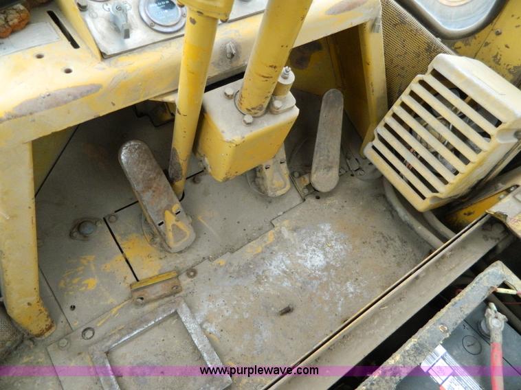 image for item K8232 1979 Caterpillar 950 wheel loader