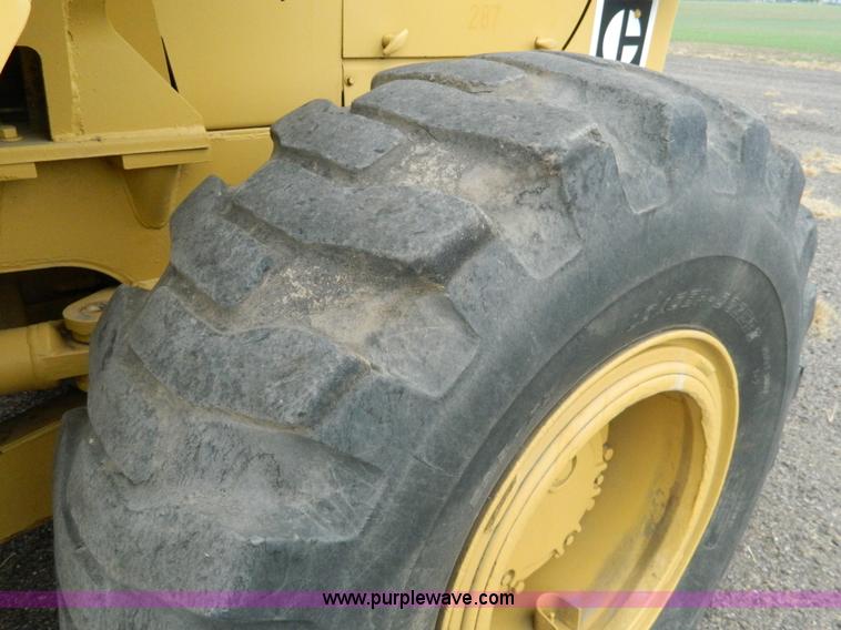 image for item K8232 1979 Caterpillar 950 wheel loader