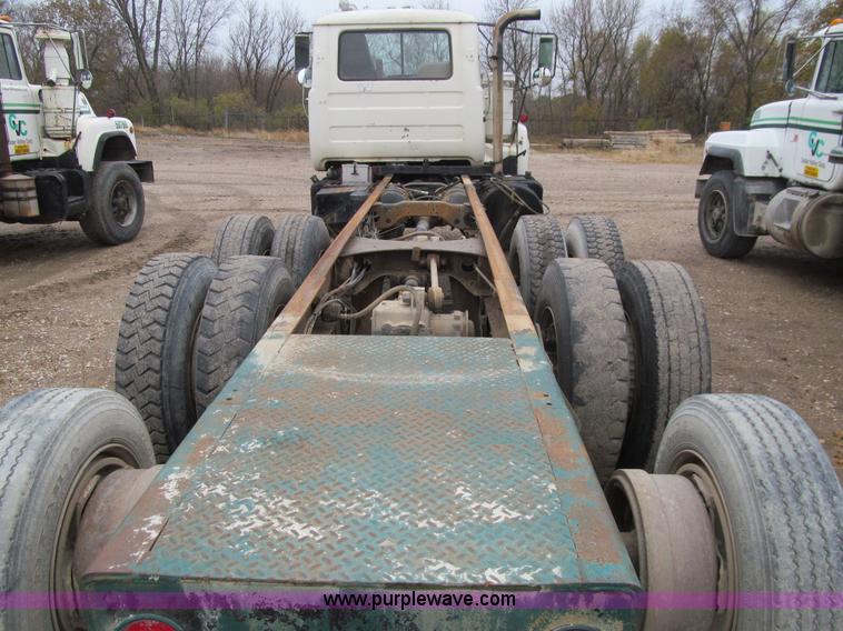 image for item L1804 1984 Mack DM685S cab and chassis