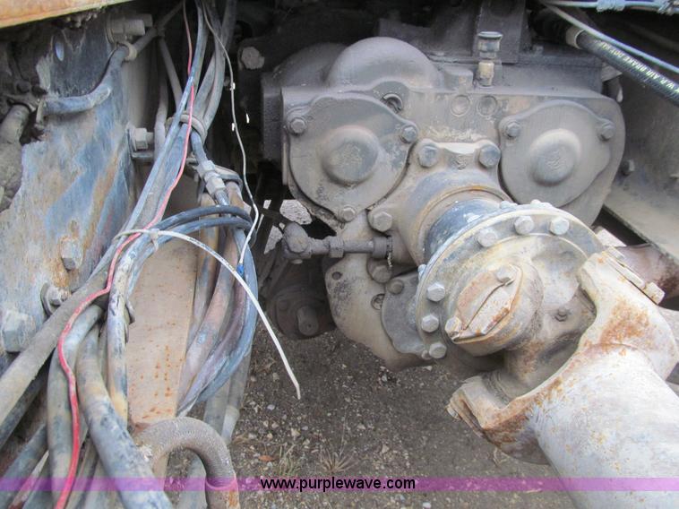 image for item L1804 1984 Mack DM685S cab and chassis