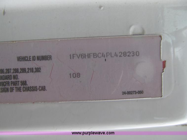 image for item L1807 1993 Freightliner FL70 service truck with crane