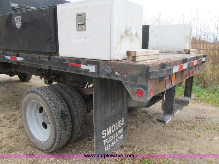 image for item L1808 2008 Ford F450 XL Super Duty flatbed truck