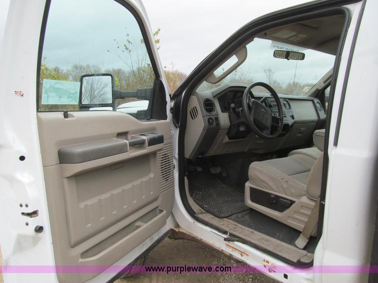 image for item L1808 2008 Ford F450 XL Super Duty flatbed truck