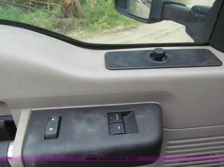 image for item L1808 2008 Ford F450 XL Super Duty flatbed truck