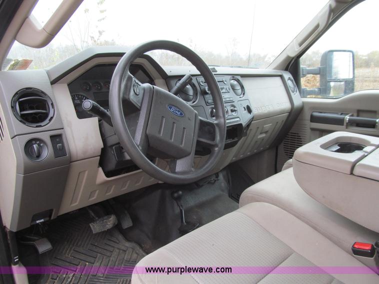 image for item L1808 2008 Ford F450 XL Super Duty flatbed truck