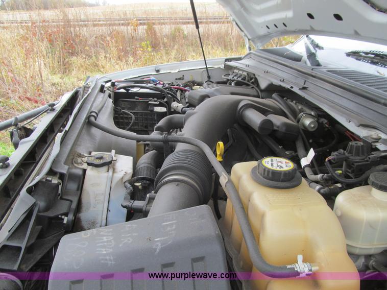 image for item L1808 2008 Ford F450 XL Super Duty flatbed truck