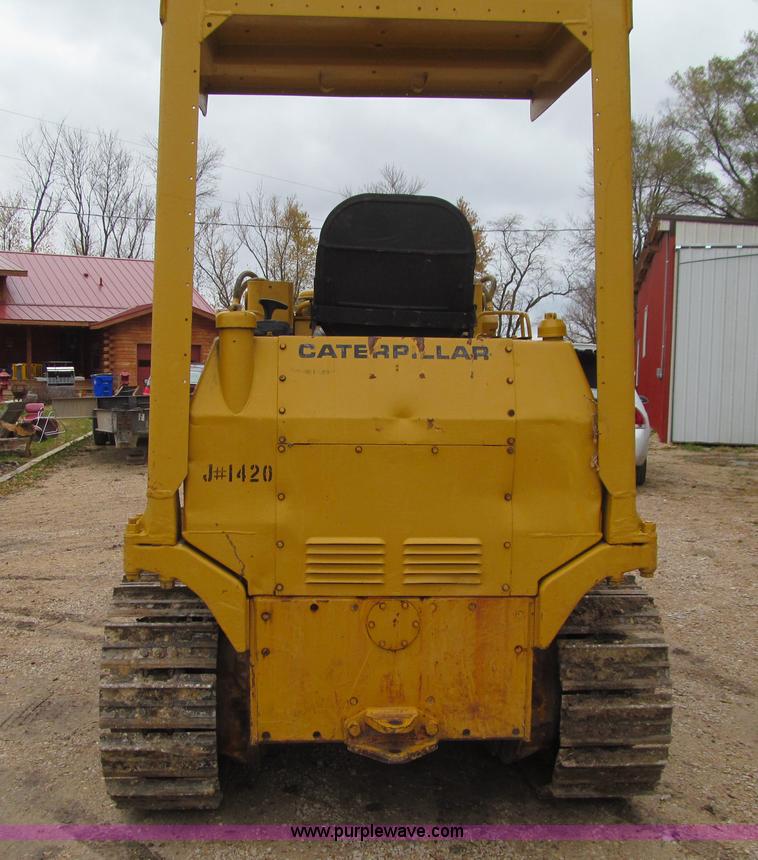 image for item L1809 1979 Caterpillar 931 track loader