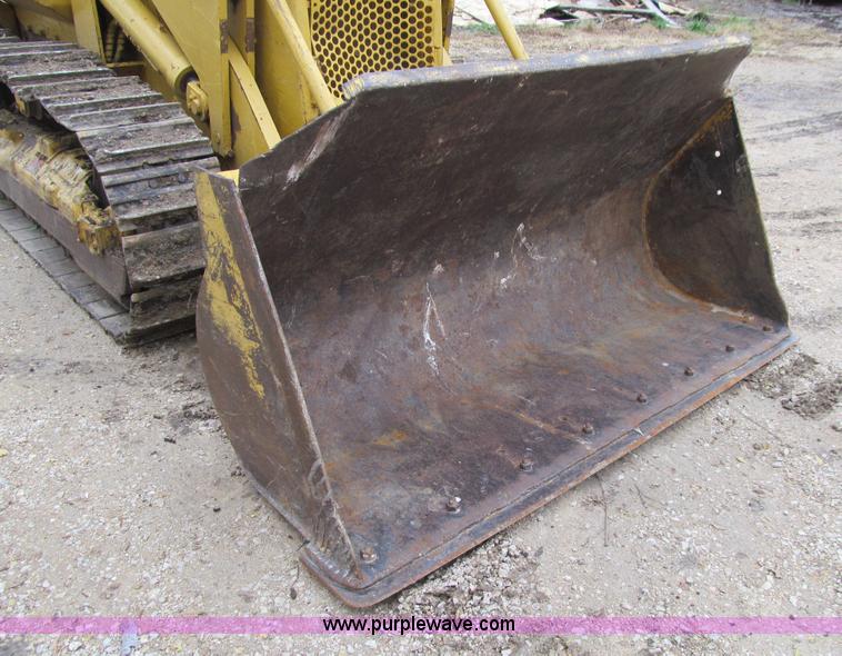image for item L1809 1979 Caterpillar 931 track loader
