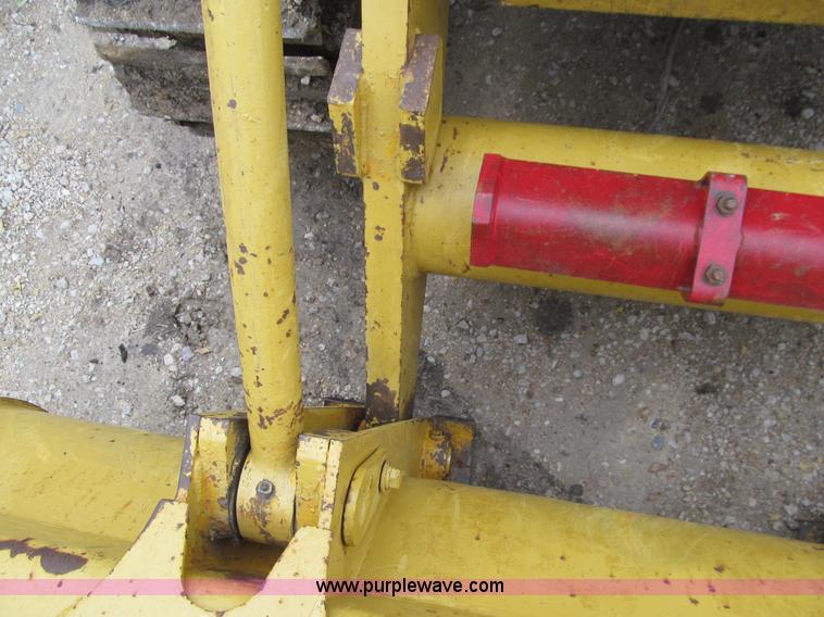 image for item L1809 1979 Caterpillar 931 track loader