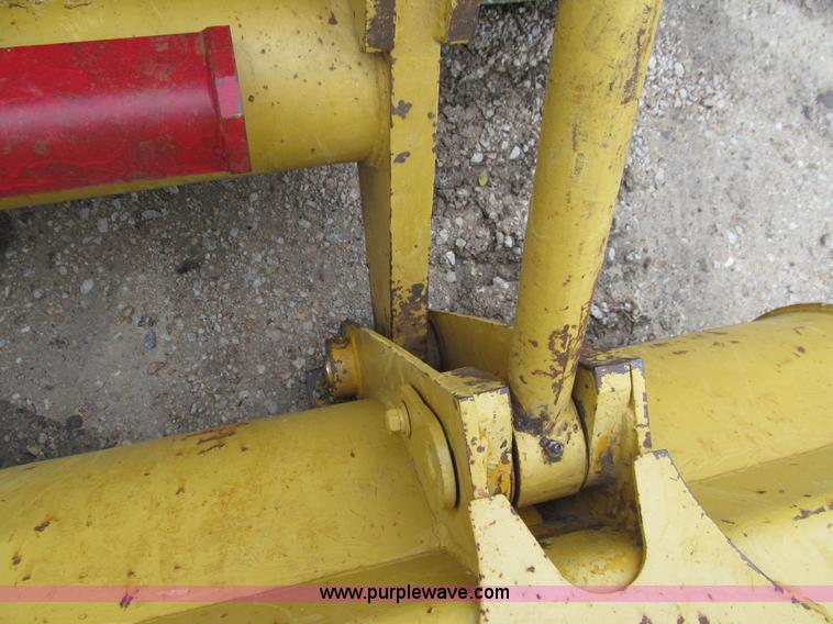 image for item L1809 1979 Caterpillar 931 track loader