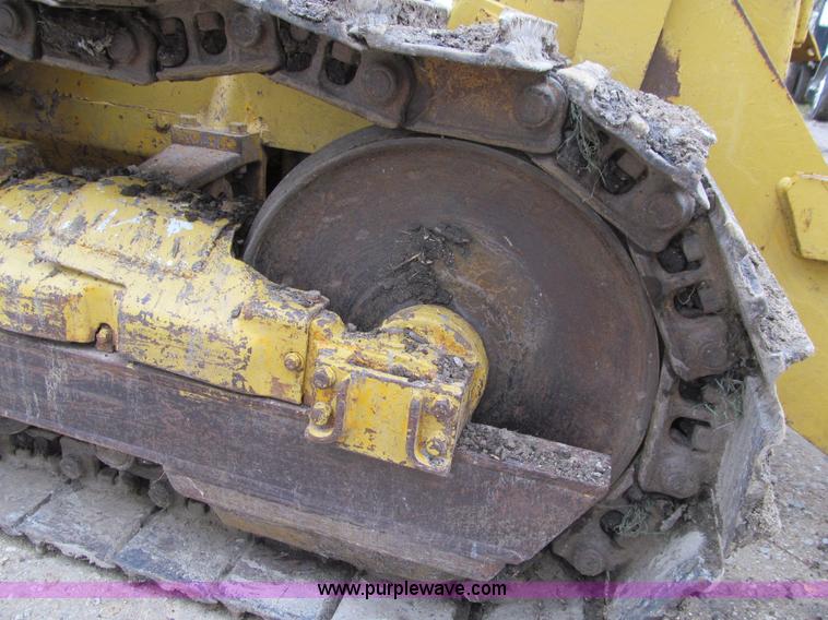 image for item L1809 1979 Caterpillar 931 track loader