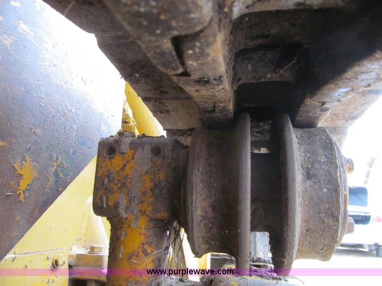 image for item L1809 1979 Caterpillar 931 track loader