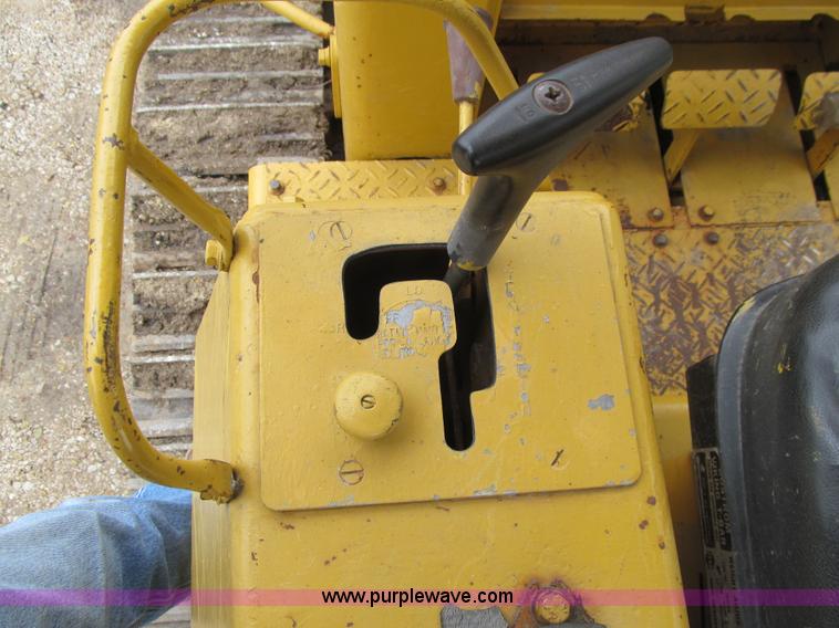image for item L1809 1979 Caterpillar 931 track loader