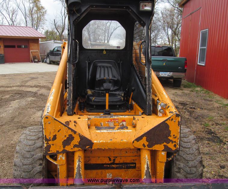 image for item L1810 1999 Mustang 2070 skid steer