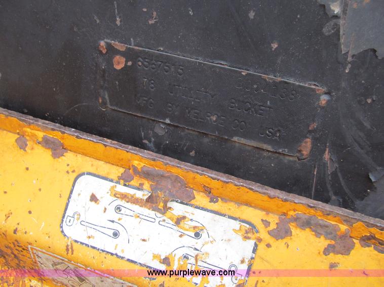 image for item L1810 1999 Mustang 2070 skid steer