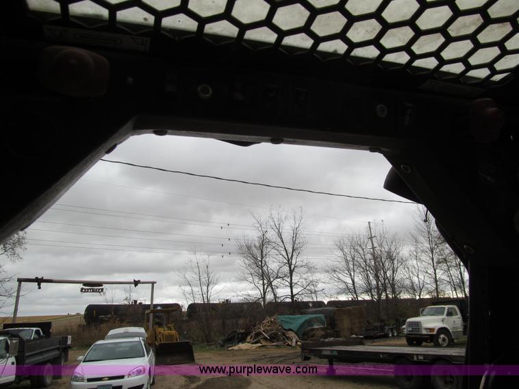 image for item L1810 1999 Mustang 2070 skid steer