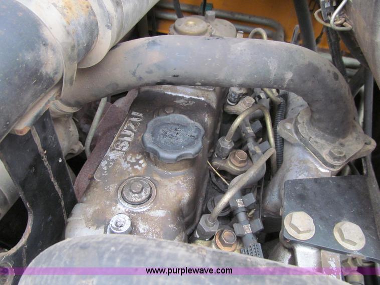 image for item L1810 1999 Mustang 2070 skid steer