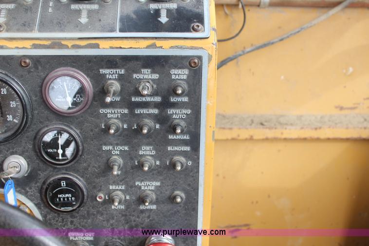 image for item L2435 2001 Buckeye 7200 Magnum drainage tile wheel trencher