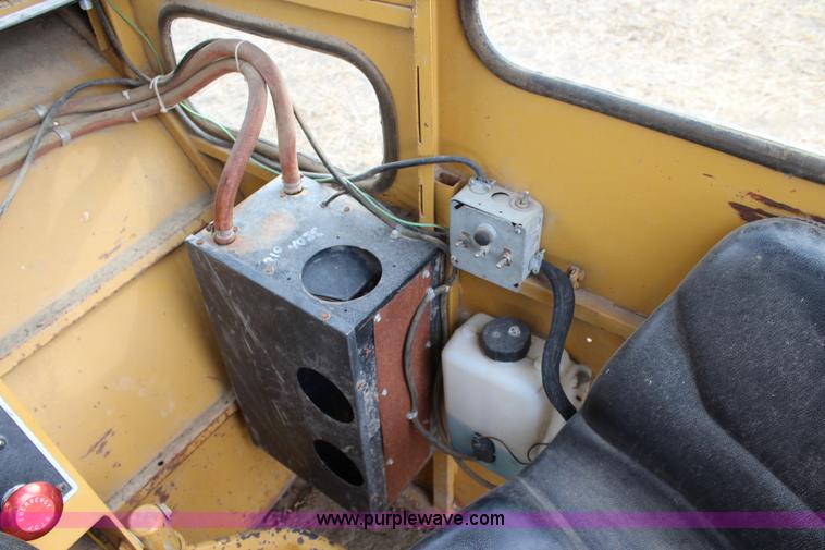 image for item L2435 2001 Buckeye 7200 Magnum drainage tile wheel trencher