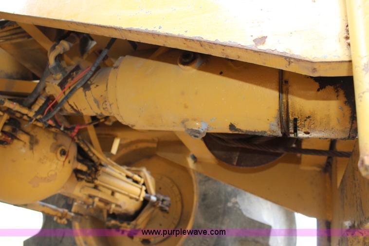 image for item L2435 2001 Buckeye 7200 Magnum drainage tile wheel trencher